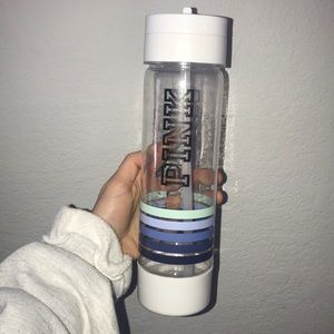 PINK campus water bottle NWT